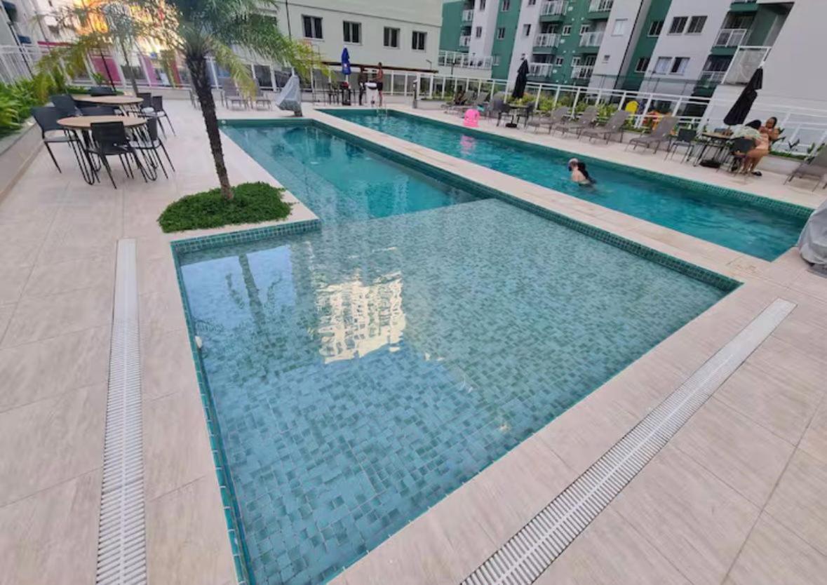 Apartamento Seu Lar No Porto, 2qts Sendo Uma Suite, 10min Do Aeroporto Sdu