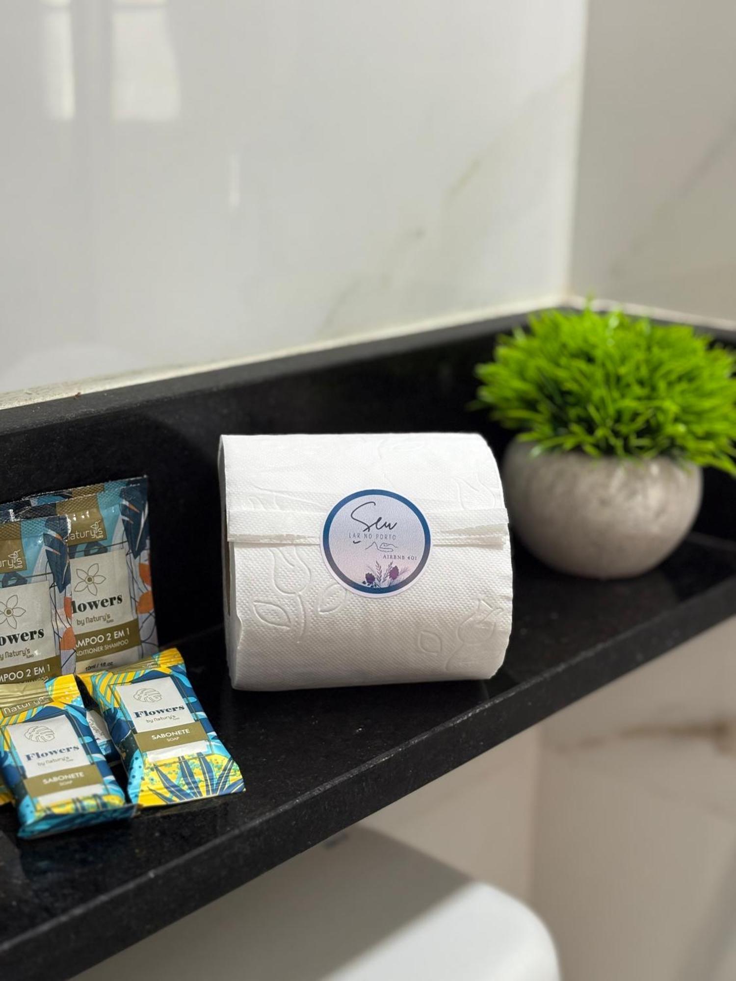 Apartamento Seu Lar No Porto, 2qts Sendo Uma Suite, 10min Do Aeroporto Sdu